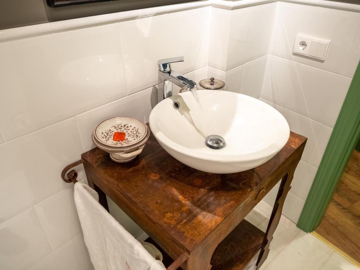 Encantadora Casa De Pueblo Con 5 Hab. En Burgos